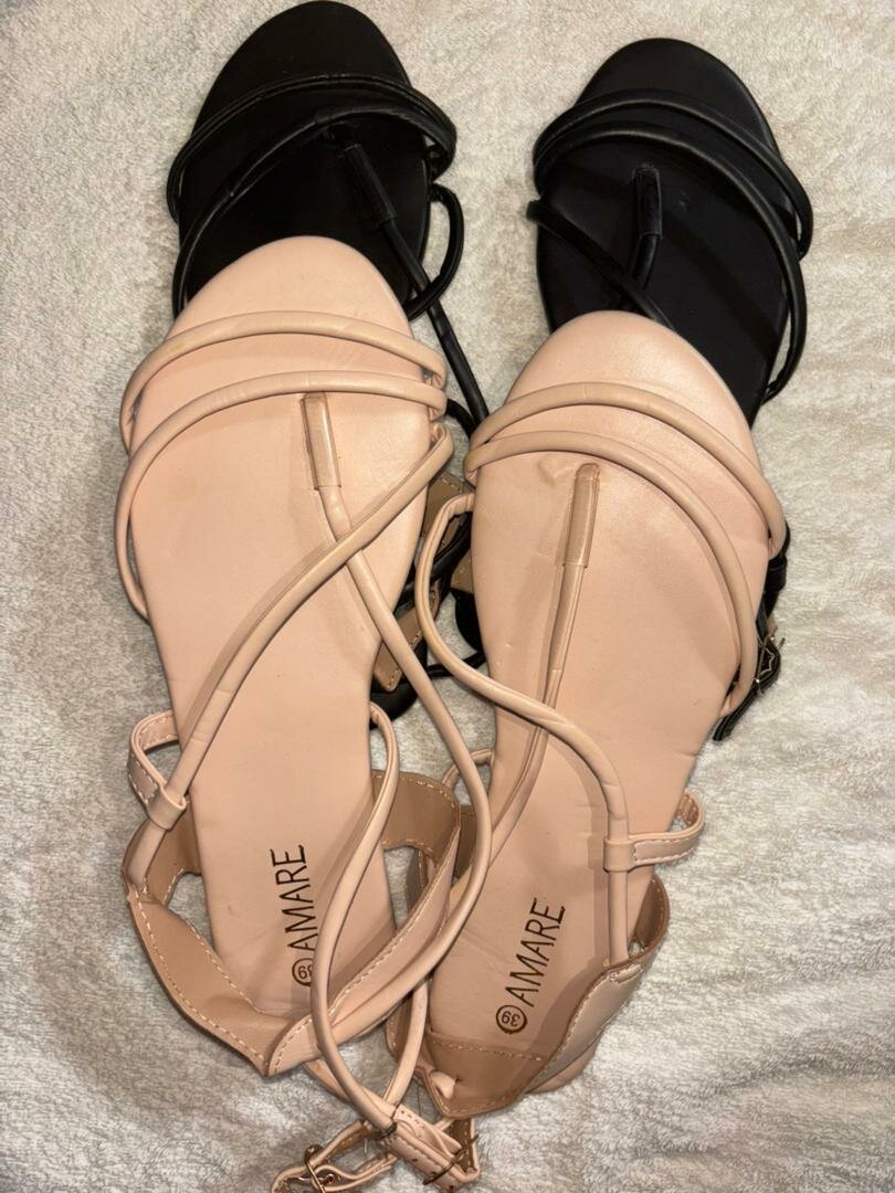 Sandales plates élégantes