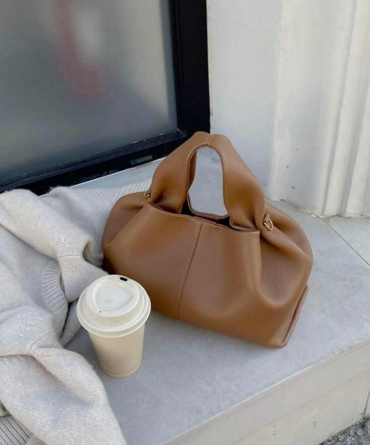 Sac à main cuir chic Polène