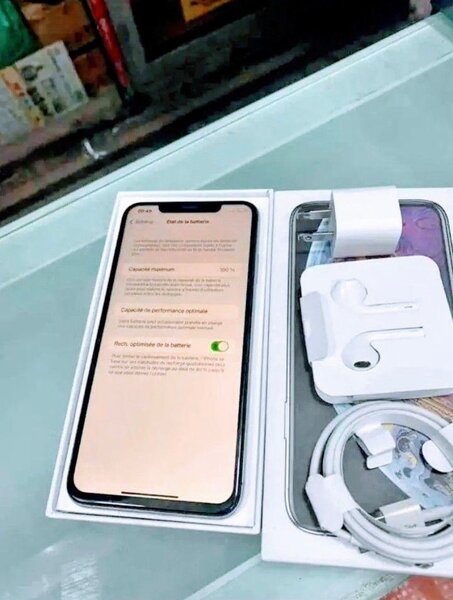 iPhone avec accessoires