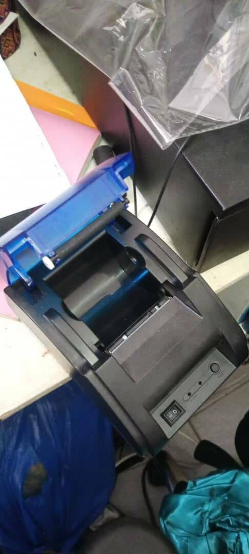 Imprimante thermique 57mm (50 000F)