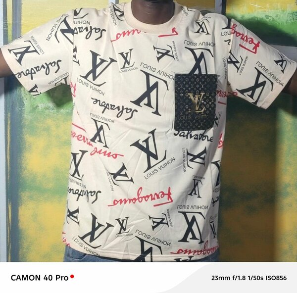 T-shirt imprimé tendance