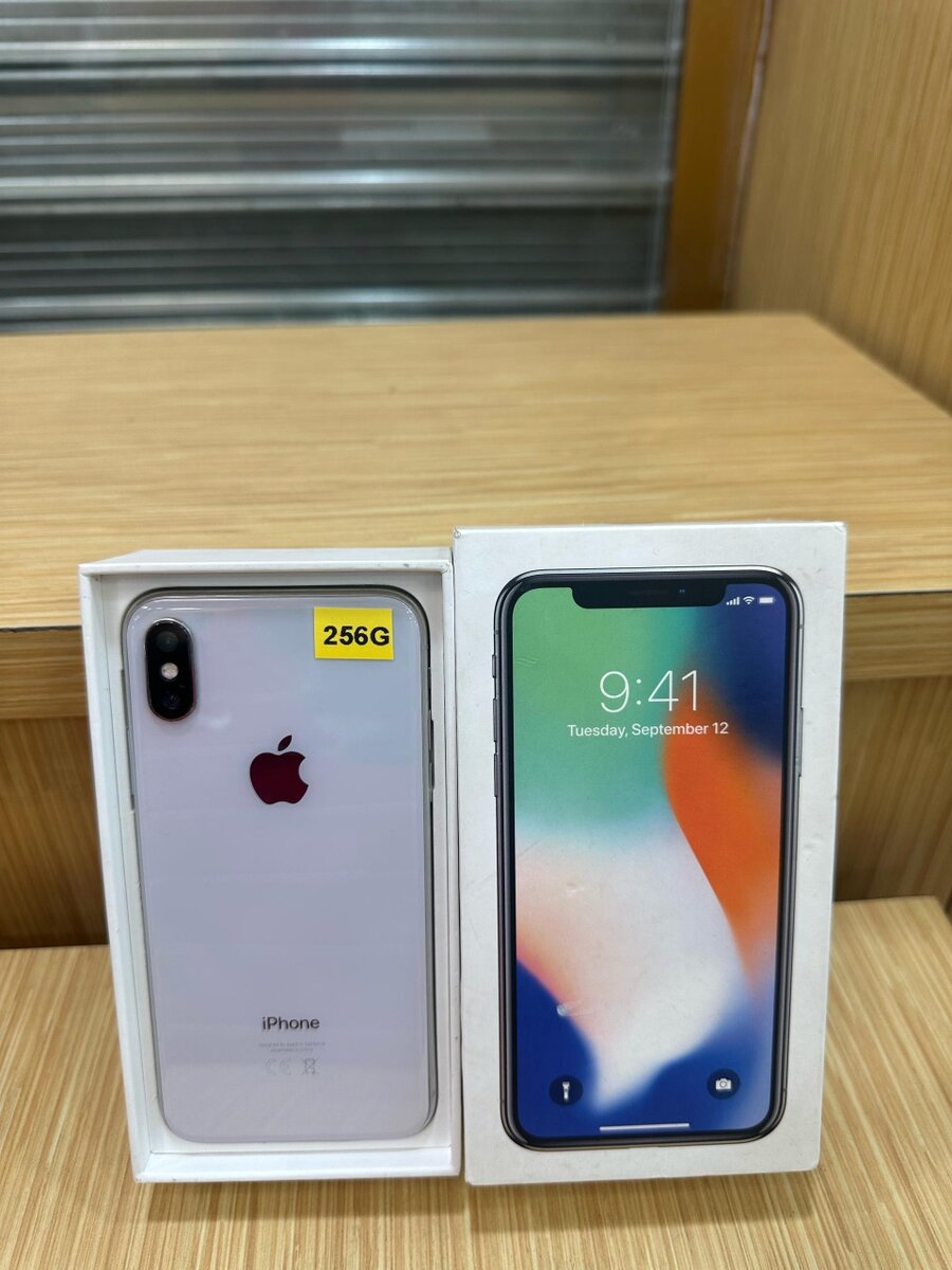iPhone X 256 Go débloqué neuf