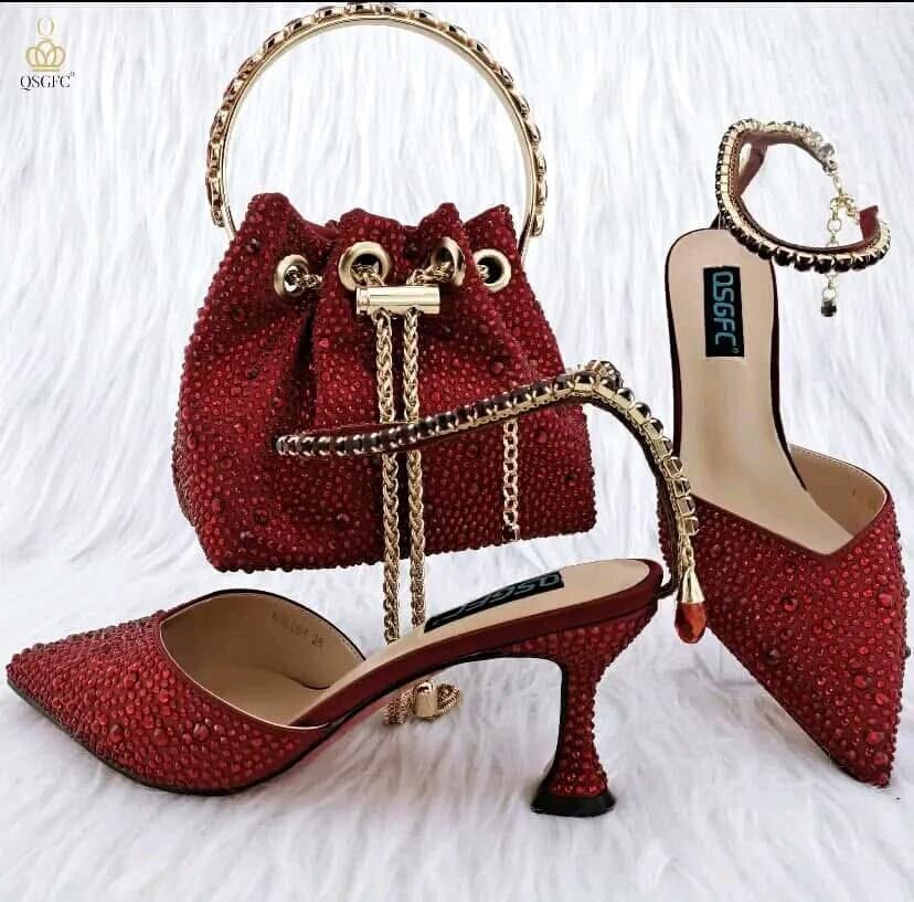 Ensemble Talons et Pochette Strass