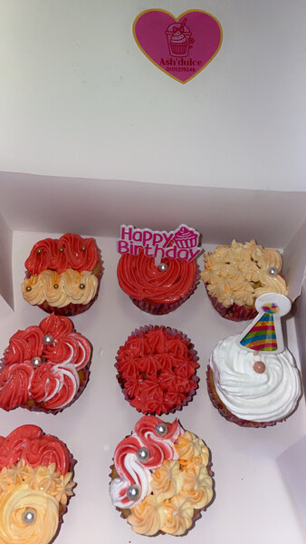 Cupcakes d'Anniversaire Colorés