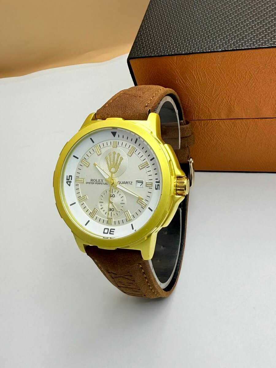 Montre cuir doré