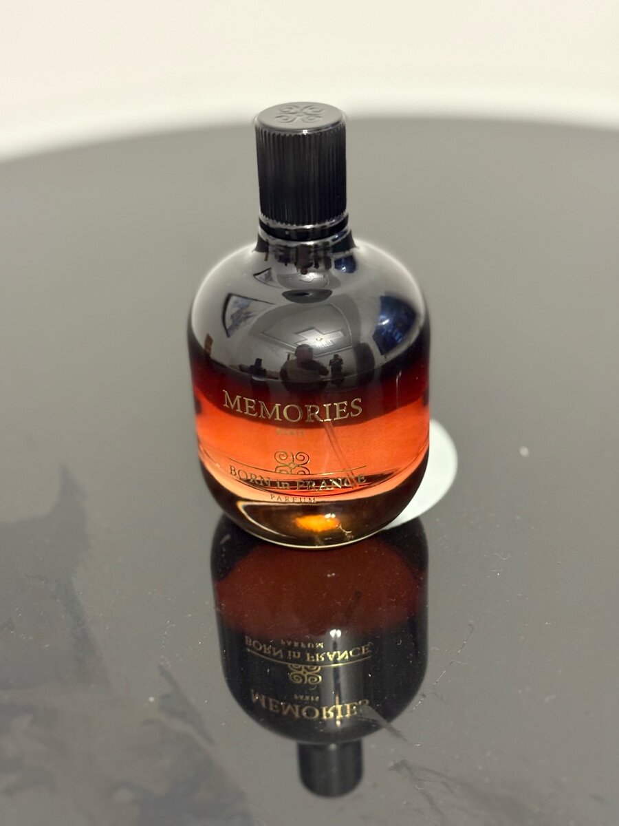 Parfum Iris Oud et Memories