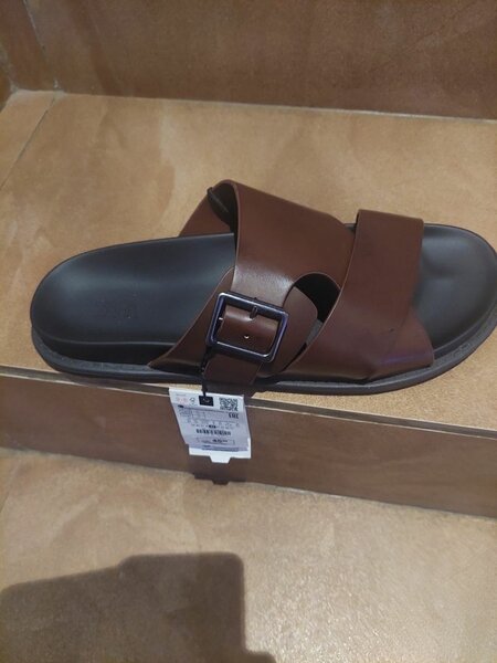 Sandales ZARA authentique