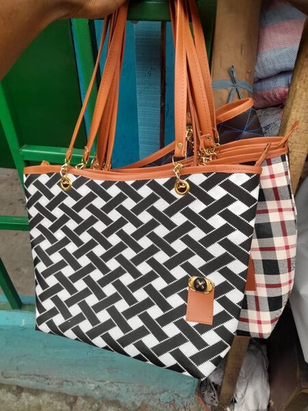 Sac cabas motif élégant