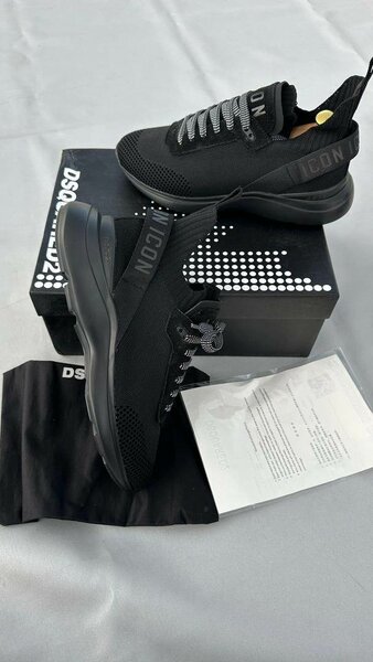 Baskets noires ICON élégantes