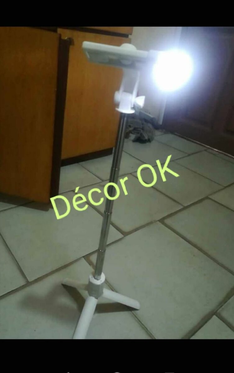 Trépied avc LED e command 70cm
