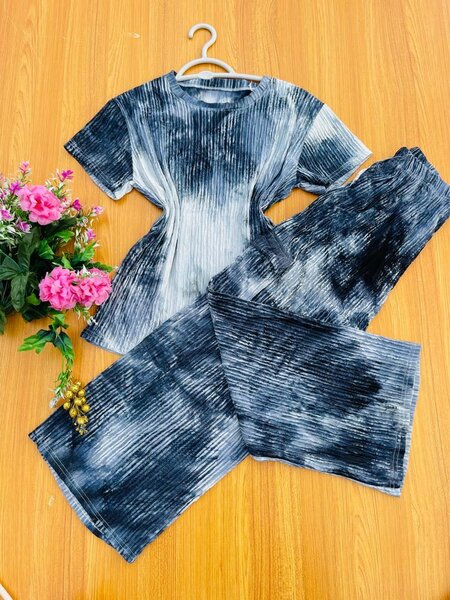 Two pieces with side pocket