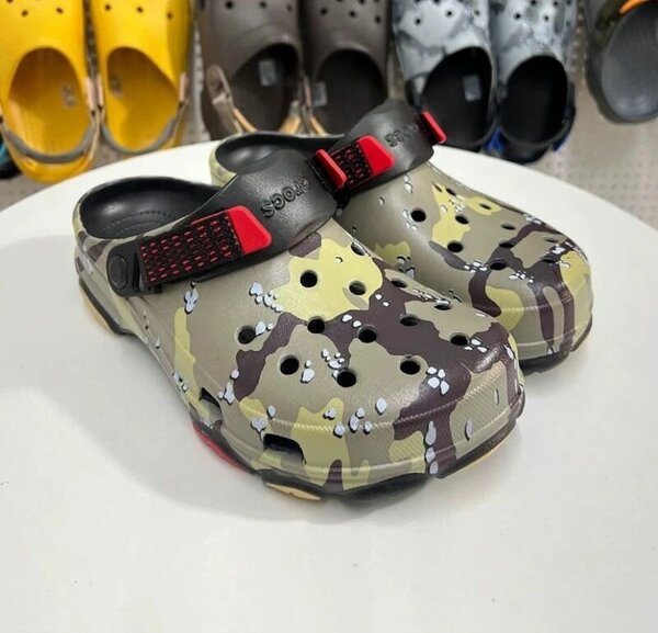 Sabots crocs à motif