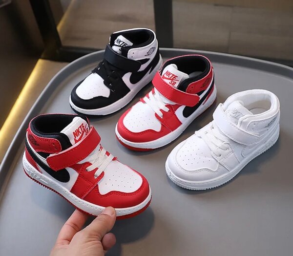 Chaussure montante pour enfant