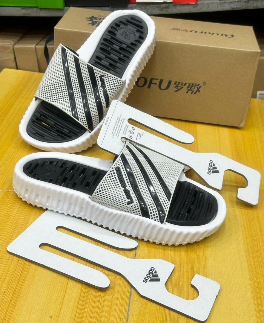 Claquettes confort homme