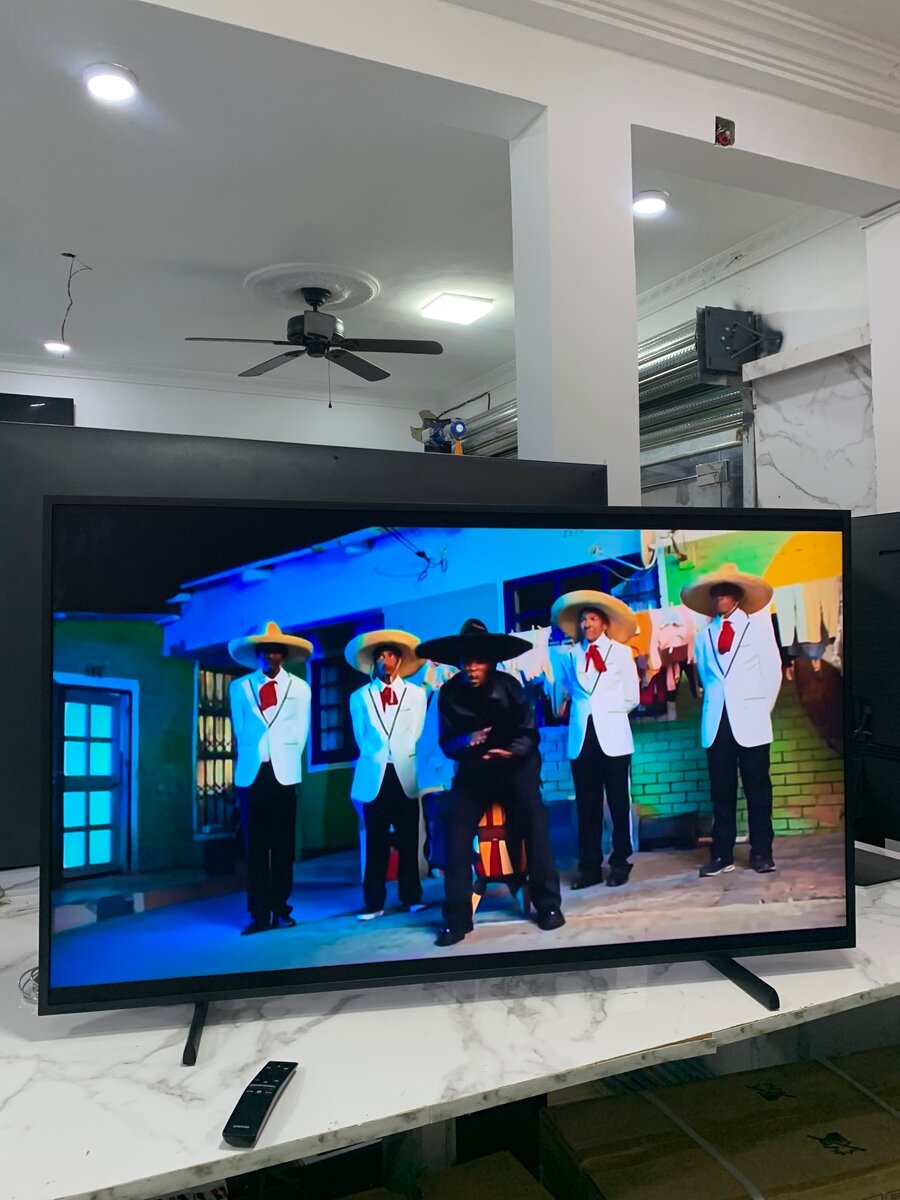 50 inches Samsung Frame TV