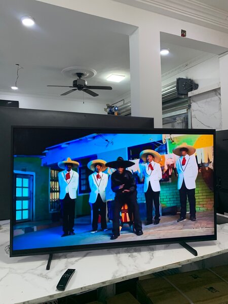 50 inches Samsung Frame TV