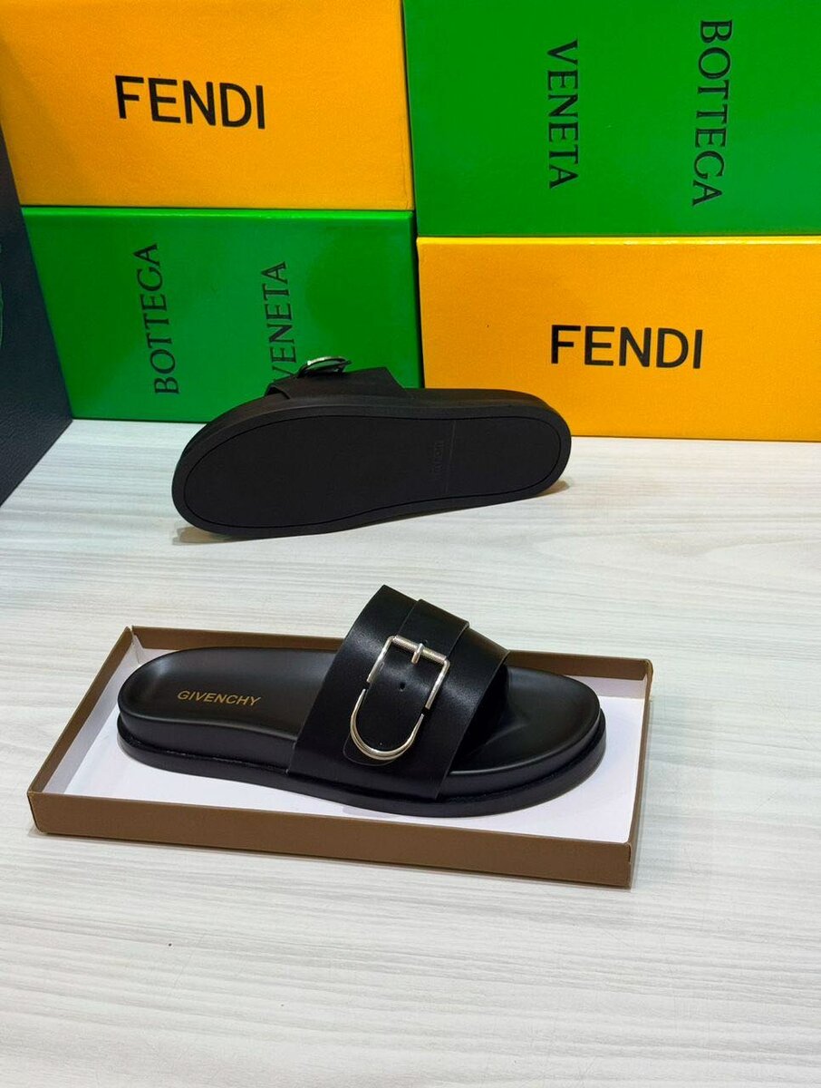 Sandales en cuir homme