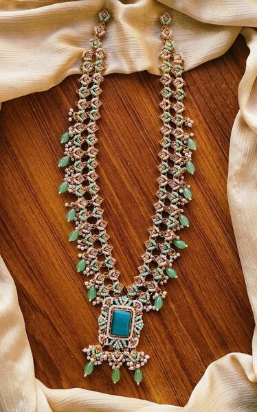 Ladies necklace