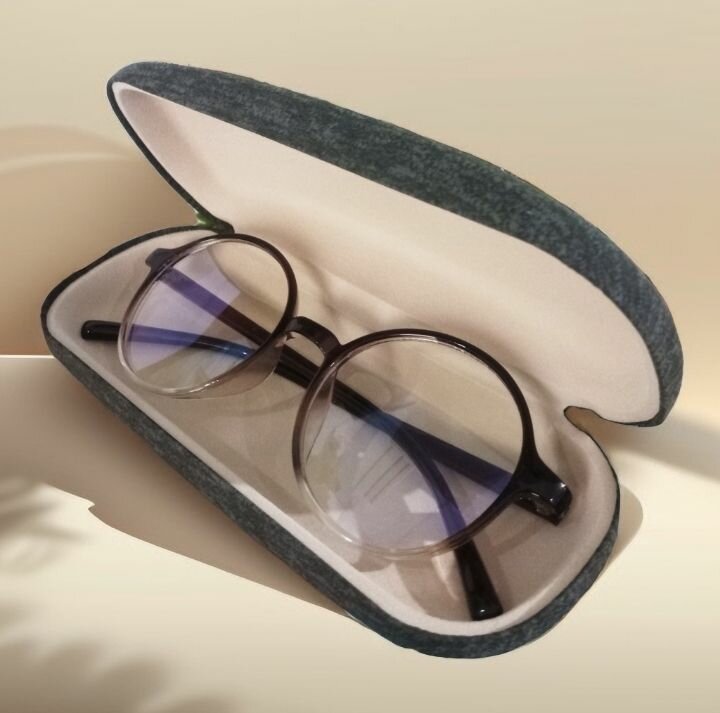 Lunettes transparentes élégantes