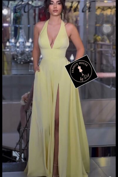 Robe Élégante Fendue