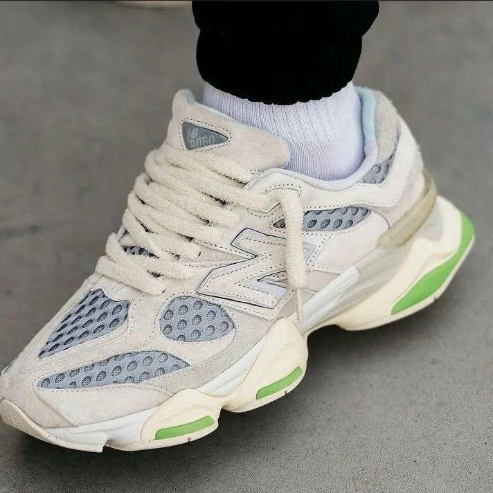 Baskets rétro élégantes