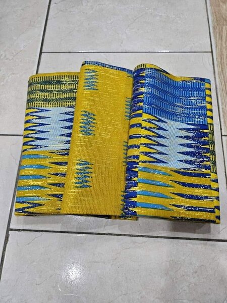 Les pagnes kentes multicolore 