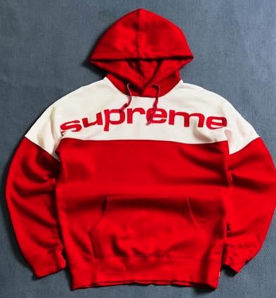 🩸Supreme🩸Blocked hoodie size : ML