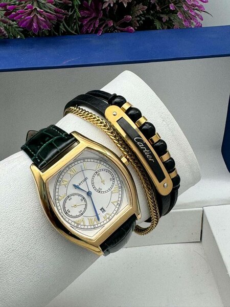 Leather watch with bracelet set