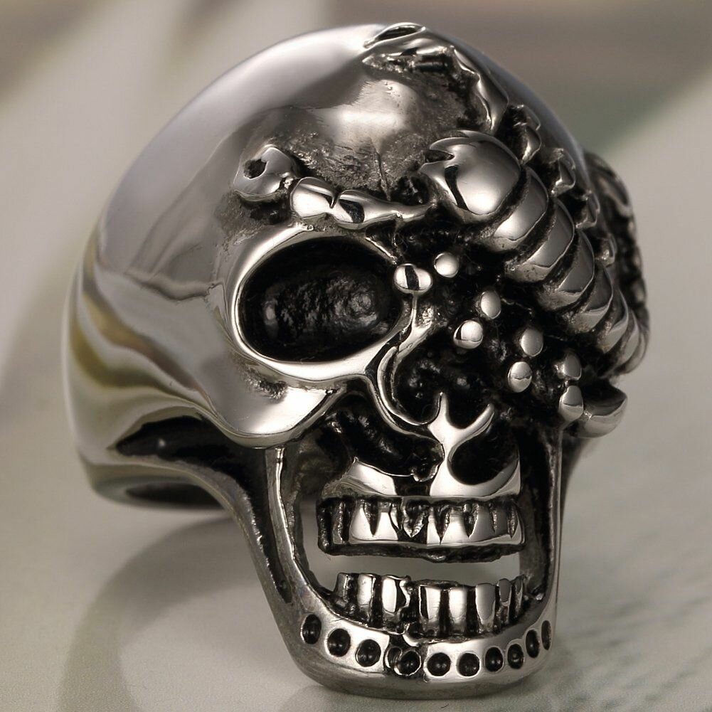 Bague inoxydable- Tête de mort