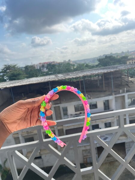 Serre-tête perlé coloré