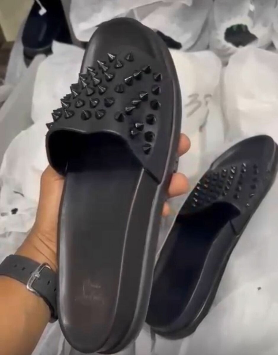 Claquettes pour hommes stylées