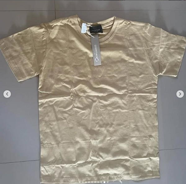 Beige T-shirt ESSENTIALS