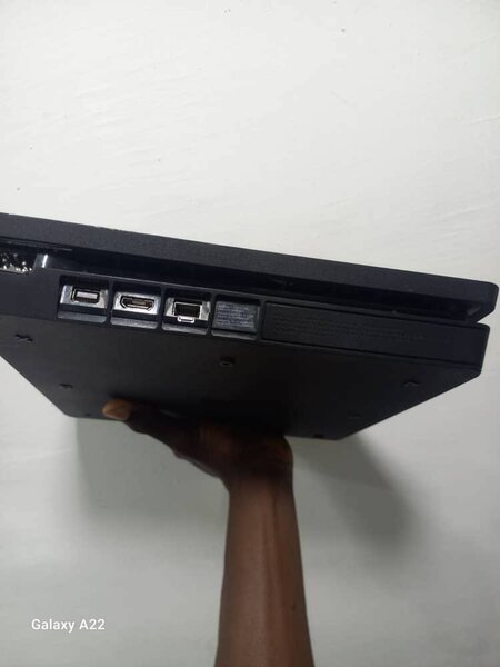 Console PS4 SLIM