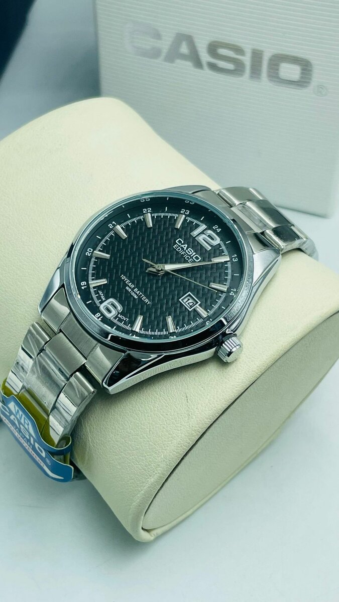 MONTRE LUXE HOMME CASIO