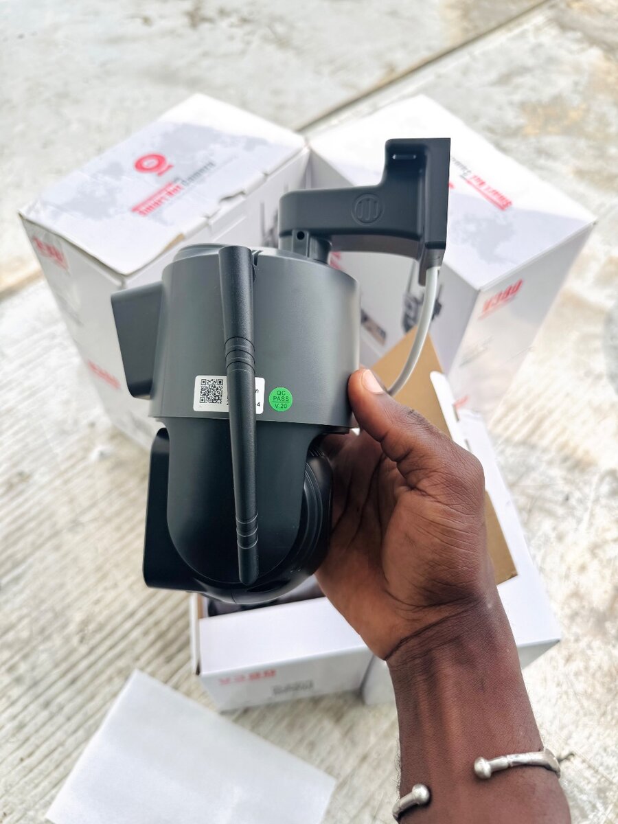 CAMÉRA SURVEILLANCE