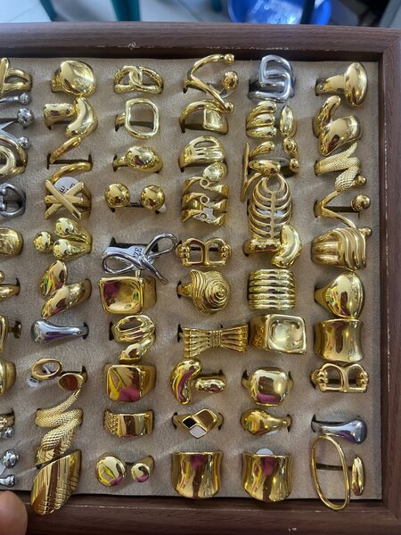 Feminine stainless steel rings