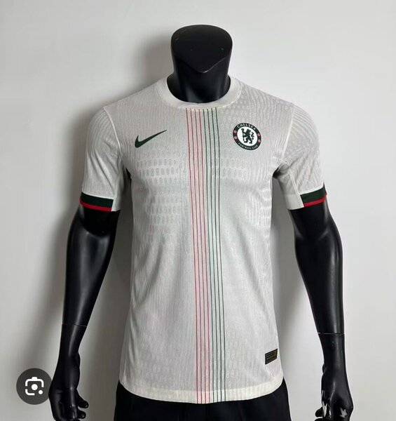 Maillot de football moderne