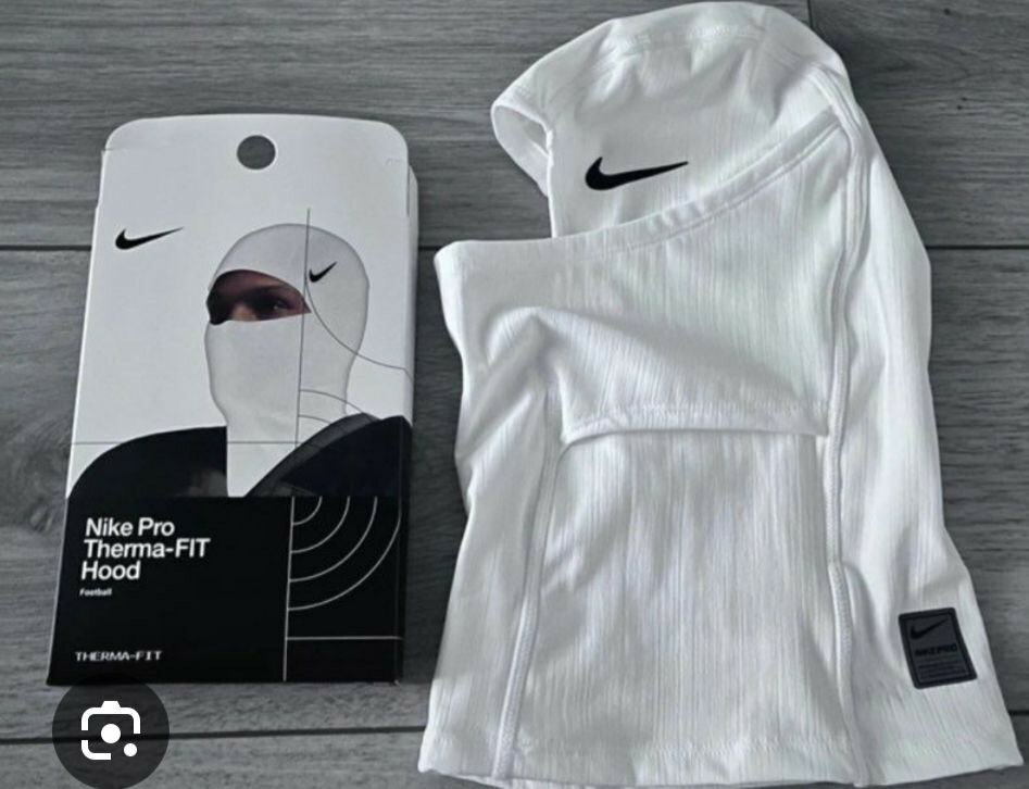 Nike Pro Therma-FIT Cagoule