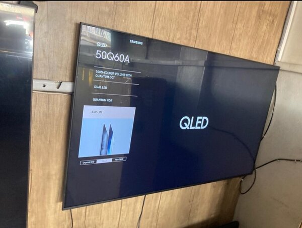 Samsung Q LED 50 Inches