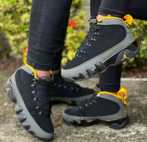 AIR JORDAN 9