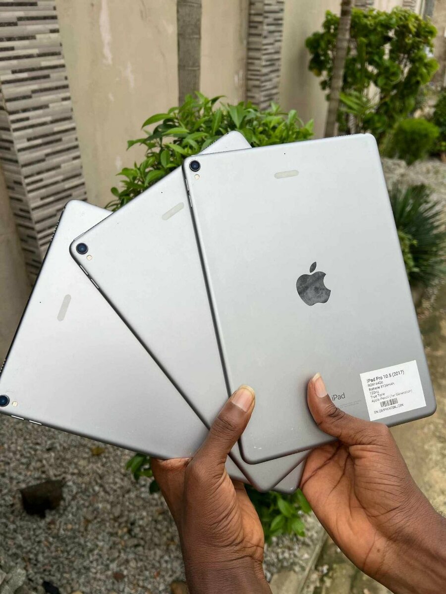 Pre-owned Apple iPads