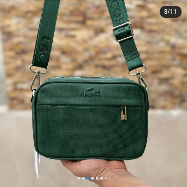 Sac bandoulière Lacoste élégant