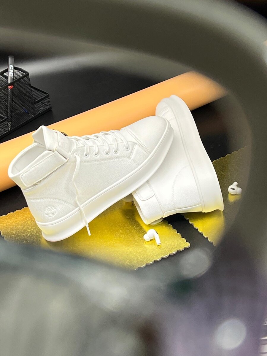 TIMBERLAND ALL WHITE