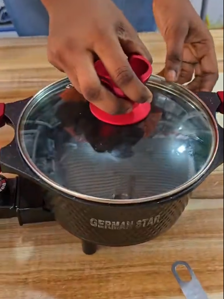 2.5L multipurpose cooking pot 