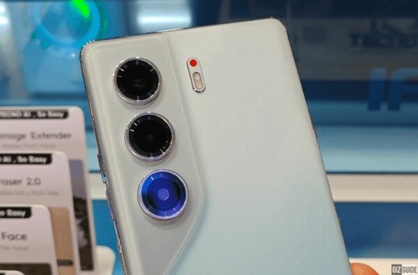 Tecno Camon 40