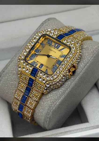 Montre de Luxe Dorée