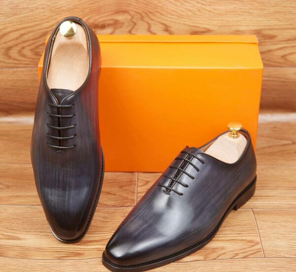 Chaussures habillées en cuir homme