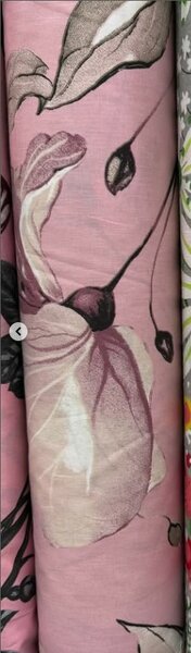 Рулон красивой узорчатой ткани Ранфорс