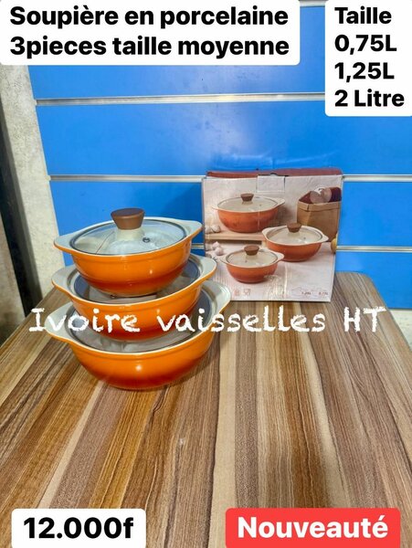 Soupière en porcelaine 3 pièces