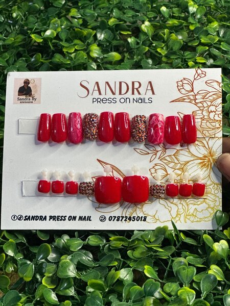 Press on Nail  Rouges Glamour